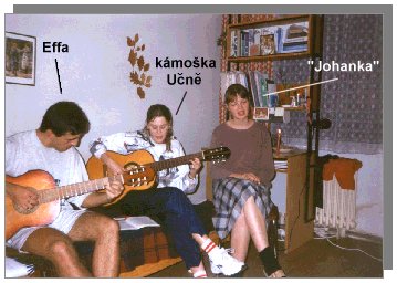 Krtce po excelentn vykonanch zkoukch je mon si nachvilku zazpvat s kmotrou Johankou. Jindy nem as.